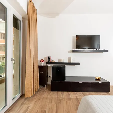 Civico 11 Accogliente Trilocale Per 4 Persone Con 2 Bagni E Posto Auto Riservato *