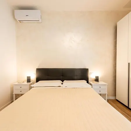 Appartement Civico 11 Accogliente Trilocale Per 4 Persone Con 2 Bagni E Posto Auto Riservato