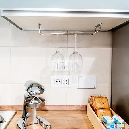 Civico 11 Accogliente Trilocale Per 4 Persone Con 2 Bagni E Posto Auto Riservato