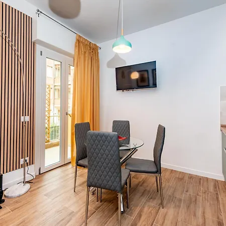 Appartement Civico 11 Accogliente Trilocale Per 4 Persone Con 2 Bagni E Posto Auto Riservato Perugia