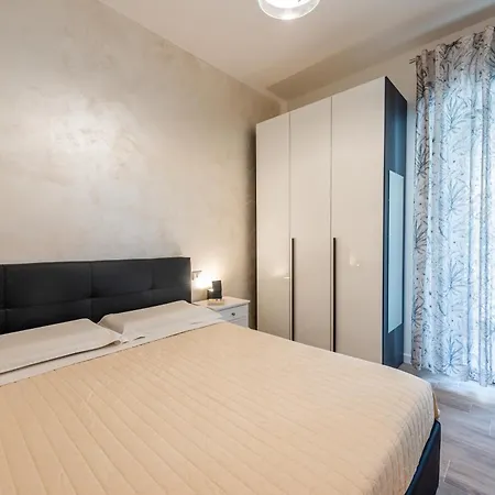 Appartement Civico 11 Accogliente Trilocale Per 4 Persone Con 2 Bagni E Posto Auto Riservato