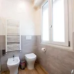 Civico 11 Accogliente Trilocale Per 4 Persone Con 2 Bagni E Posto Auto Riservato * Perugia