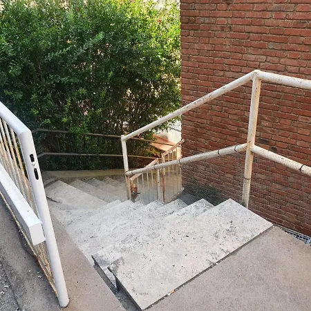 Civico 11 Accogliente Trilocale Per 4 Persone Con 2 Bagni E Posto Auto Riservato * Перуджа