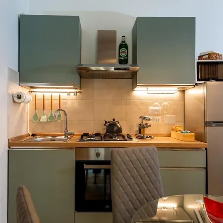 Civico 11 Accogliente Trilocale Per 4 Persone Con 2 Bagni E Posto Auto Riservato Apartmán *