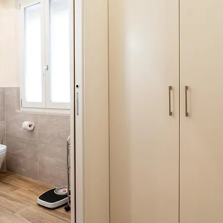 Civico 11 Accogliente Trilocale Per 4 Persone Con 2 Bagni E Posto Auto Riservato 아파트