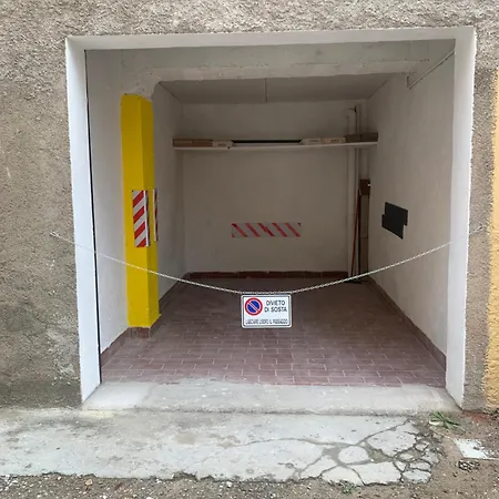 شقة Civico 11 Accogliente Trilocale Per 4 Persone Con 2 Bagni E Posto Auto Riservato بيرودجا