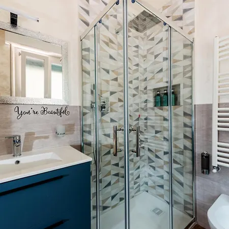 Civico 11 Accogliente Trilocale Per 4 Persone Con 2 Bagni E Posto Auto Riservato Apartmán Perugia