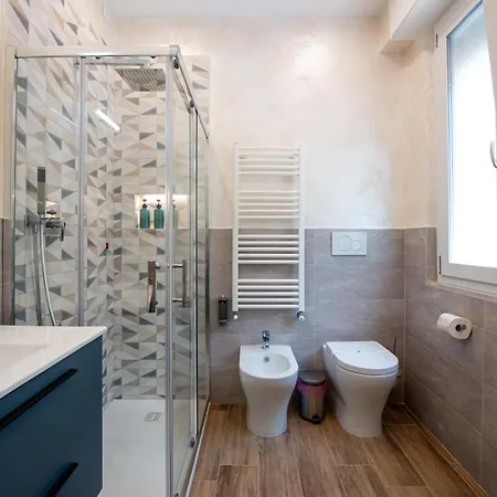 Civico 11 Accogliente Trilocale Per 4 Persone Con 2 Bagni E Posto Auto Riservato *