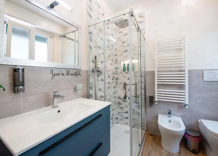 Apartament Civico 11 Accogliente Trilocale Per 4 Persone Con 2 Bagni E Posto Auto Riservato *