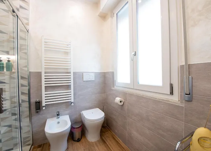 Civico 11 Accogliente Trilocale Per 4 Persone Con 2 Bagni E Posto Auto Riservato * Perugia